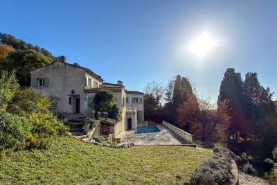 Maison &agrave; vendre &agrave; ST-PAUL-DE-VENCE  - 6 pi&egrave;ces - 229 m&sup2; 