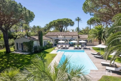 Villa à Saint-Tropez &agrave; louer à partir de 25 000 € / semaine, Photo 1
