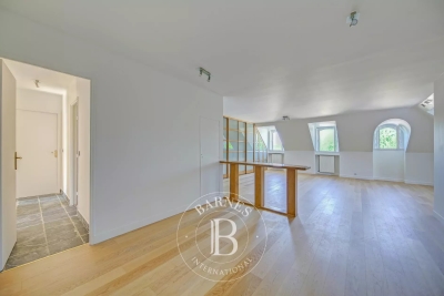 Appartement &agrave; vendre &agrave; VERSAILLES  - 4 pi&egrave;ces - 111 m&sup2; 