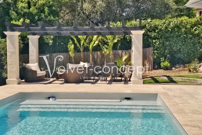 Maison &agrave; vendre &agrave; VALBONNE  - 5 pi&egrave;ces - 150 m&sup2; 