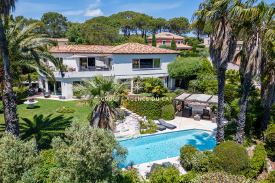 Maison &agrave; vendre &agrave; ST-RAPHAËL  - 7 pi&egrave;ces - 280 m&sup2; 