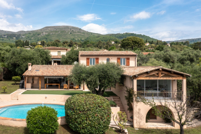 Maison &agrave; vendre &agrave; TOURRETTES-SUR-LOUP  - 4 pi&egrave;ces - 165 m&sup2; 
