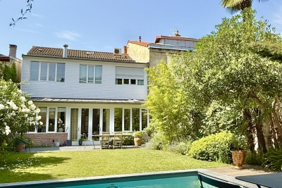 Maison &agrave; vendre &agrave; BORDEAUX  - 7 pi&egrave;ces - 220 m&sup2; 