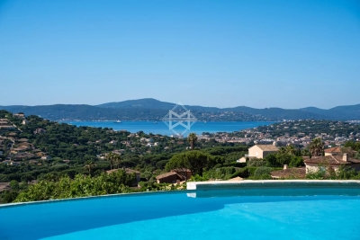 Maison &agrave; vendre &agrave; STE-MAXIME  - 8 pi&egrave;ces - 249 m&sup2; 