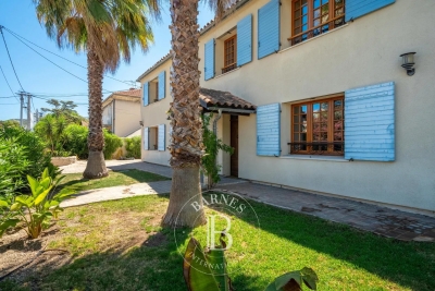 Maison &agrave; vendre &agrave; MARSEILLE 9EME  - 7 pi&egrave;ces - 223 m&sup2; 