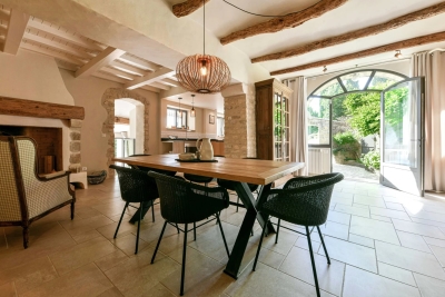 Maison &agrave; vendre &agrave; UZÈS  - 7 pi&egrave;ces - 133 m&sup2; 
