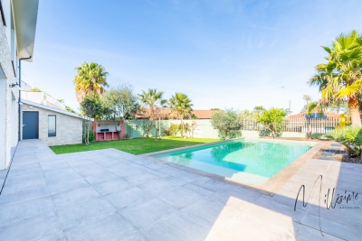 Maison &agrave; vendre &agrave; ANGLET  - 6 pi&egrave;ces - 180 m&sup2; 