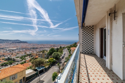 Appartement &agrave; louer &agrave; NICE  - 3 pi&egrave;ces - 62 m&sup2; 