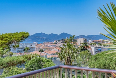 Appartement &agrave; vendre &agrave; CANNES  - 4 pi&egrave;ces - 131 m&sup2; 
