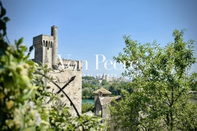 Maison &agrave; vendre &agrave; immobilier VILLENEUVE-LÈS-AVIGNON  - 6 pi&egrave;ces - 148 m&sup2; 