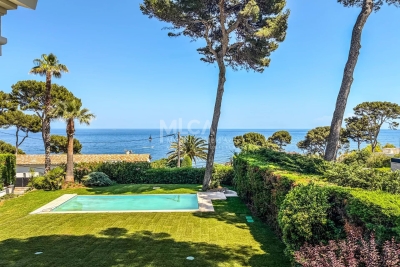 Maison &agrave; vendre &agrave; CAP D'ANTIBES  - 5 pi&egrave;ces - 150 m&sup2; 