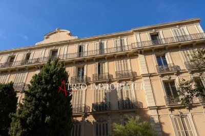 Appartement &agrave; vendre &agrave; MENTON  - 7 pi&egrave;ces - 220 m&sup2; 