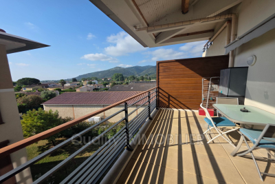 Appartement &agrave; vendre &agrave; CHATEAUNEUF-GRASSE  - 2 pi&egrave;ces - 44 m&sup2; 