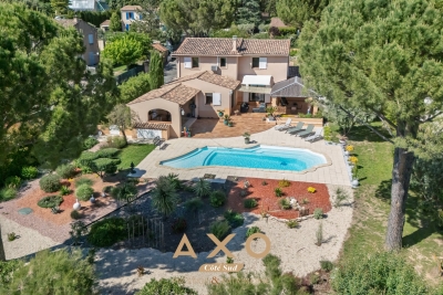 Maison &agrave; vendre &agrave; PERTUIS  - 8 pi&egrave;ces - 200 m&sup2; 