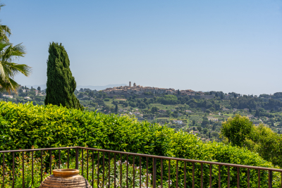 Maison &agrave; vendre &agrave; LA COLLE-SUR-LOUP  - 5 pi&egrave;ces - 174 m&sup2; 