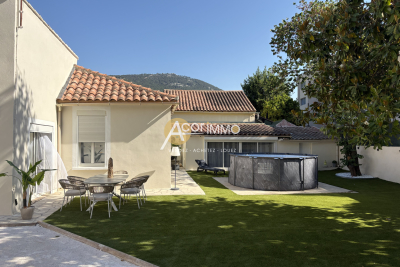 Maison &agrave; vendre &agrave; TOULON  - 4 pi&egrave;ces - 100 m&sup2; 