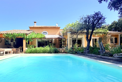 Maison &agrave; vendre &agrave; UZÈS  - 8 pi&egrave;ces - 164 m&sup2; 