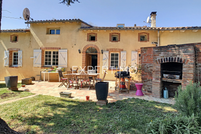 Maison &agrave; vendre &agrave; AYGUESVIVES  - 7 pi&egrave;ces - 232 m&sup2; 