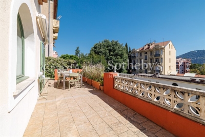 Maison &agrave; vendre &agrave; NICE  - 5 pi&egrave;ces - 175 m&sup2; 