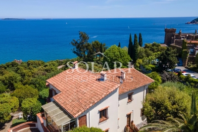Maison &agrave; vendre &agrave; MANDELIEU-LA-NAPOULE  - 8 pi&egrave;ces - 252 m&sup2; 
