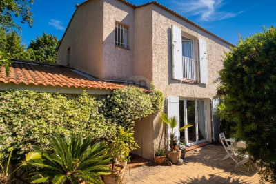 Maison &agrave; vendre &agrave; ST-RAPHAËL  - 4 pi&egrave;ces - 95 m&sup2; 