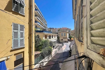 Appartement &agrave; louer &agrave; MENTON  - 3 pi&egrave;ces - 62 m&sup2; 