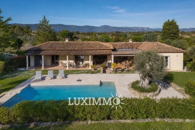 Maison &agrave; vendre &agrave; MOUANS-SARTOUX  - 8 pi&egrave;ces - 200 m&sup2; 