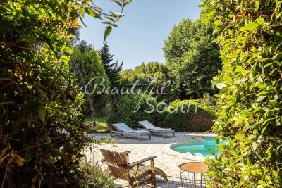 Maison &agrave; vendre &agrave; ST-CYPRIEN  - 6 pi&egrave;ces - 221 m&sup2; 