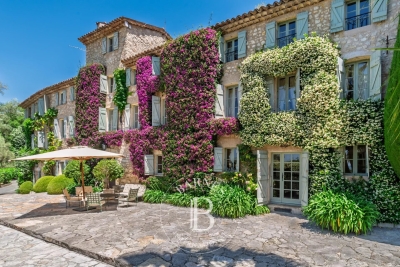 Maison &agrave; vendre &agrave; GRASSE  - 23 pi&egrave;ces - 1300 m&sup2; 