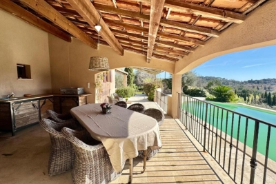 Maison &agrave; vendre &agrave; VALBONNE  - 5 pi&egrave;ces - 150 m&sup2; 