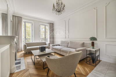Appartement &agrave; vendre &agrave; PARIS 7EME  - 4 pi&egrave;ces - 75 m&sup2; 