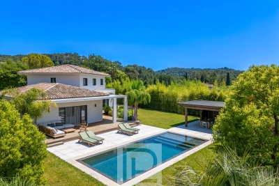 Maison &agrave; vendre &agrave; MOUGINS  - 6 pi&egrave;ces - 218 m&sup2; 