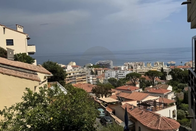 Appartement &agrave; vendre &agrave; ROQUEBRUNE-CAP-MARTIN  - 3 pi&egrave;ces - 60 m&sup2; 