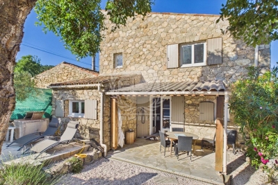 Appartement &agrave; vendre &agrave; LE PLAN-DE-LA-TOUR  - 4 pi&egrave;ces - 109 m&sup2; 