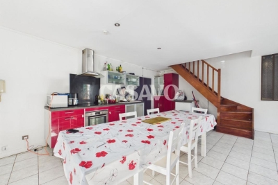 Maison &agrave; vendre &agrave; immobilier TASSIN-LA-DEMI-LUNE  - 8 pi&egrave;ces - 170 m&sup2; 