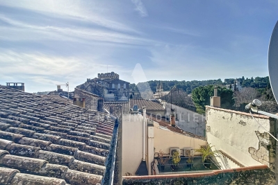 Appartement &agrave; vendre &agrave; immobilier VILLENEUVE-LÈS-AVIGNON  - 2 pi&egrave;ces - 70 m&sup2; 