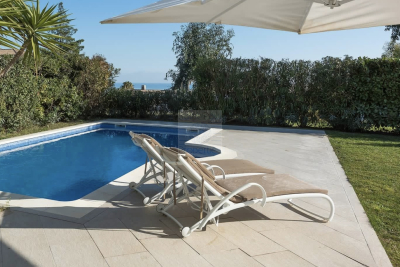 Maison &agrave; vendre &agrave; VILLENEUVE-LOUBET  - 5 pi&egrave;ces - 170 m&sup2; 