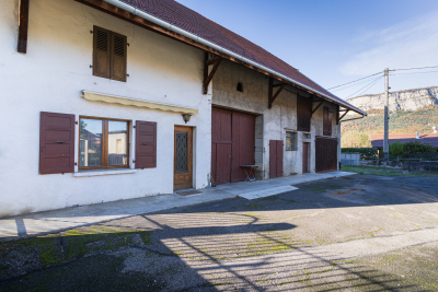 Maison &agrave; vendre &agrave; ST-PIERRE-EN-FAUCIGNY  - 10 pi&egrave;ces - 500 m&sup2; 
