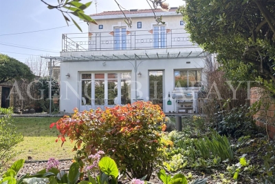 Maison &agrave; vendre &agrave; BORDEAUX  - 7 pi&egrave;ces - 211 m&sup2; 