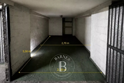 Parking/Garage &agrave; vendre &agrave; PARIS 17EME  - 1 pi&egrave;ces - 12 m&sup2; 
