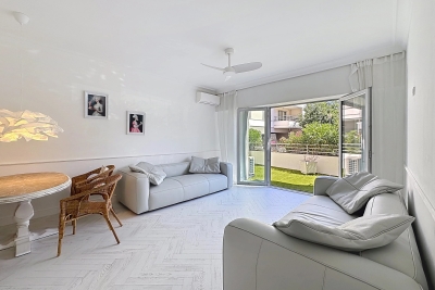 Appartement &agrave; vendre &agrave; LA ROQUETTE-SUR-SIAGNE  - 2 pi&egrave;ces - 45 m&sup2; 