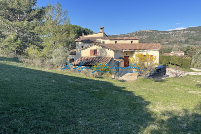 Maison &agrave; vendre &agrave; BOISSET-ET-GAUJAC  - 7 pi&egrave;ces - 210 m&sup2; 