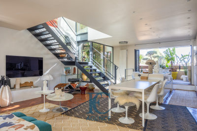 Maison &agrave; vendre &agrave; Sanary-sur-Mer  - 6 pi&egrave;ces 165 m&sup2; 