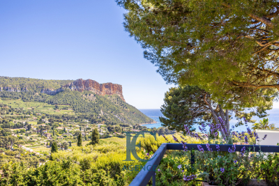 Maison &agrave; vendre &agrave; CASSIS  - 7 pi&egrave;ces - 275 m&sup2; 