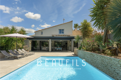 Maison &agrave; vendre &agrave; ST-LAURENT-D'AIGOUZE  - 9 pi&egrave;ces - 184 m&sup2; 