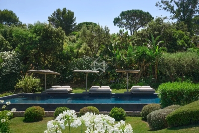 Villa à Saint-Tropez &agrave; louer à partir de 135 000 € / semaine, Photo 3
