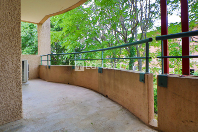 Appartement &agrave; vendre terrasse cour j 