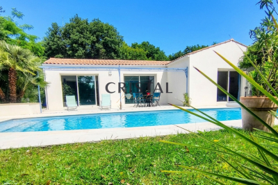Maison &agrave; vendre &agrave; St Sulpice de Royan  - 6 pi&egrave;ces 183 m&sup2; 