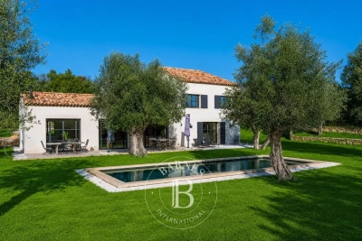 Maison &agrave; vendre &agrave; VALBONNE  - 5 pi&egrave;ces - 207 m&sup2; 