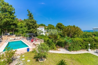 Maison &agrave; vendre &agrave; CANNES  - 10 pi&egrave;ces - 374 m&sup2; 